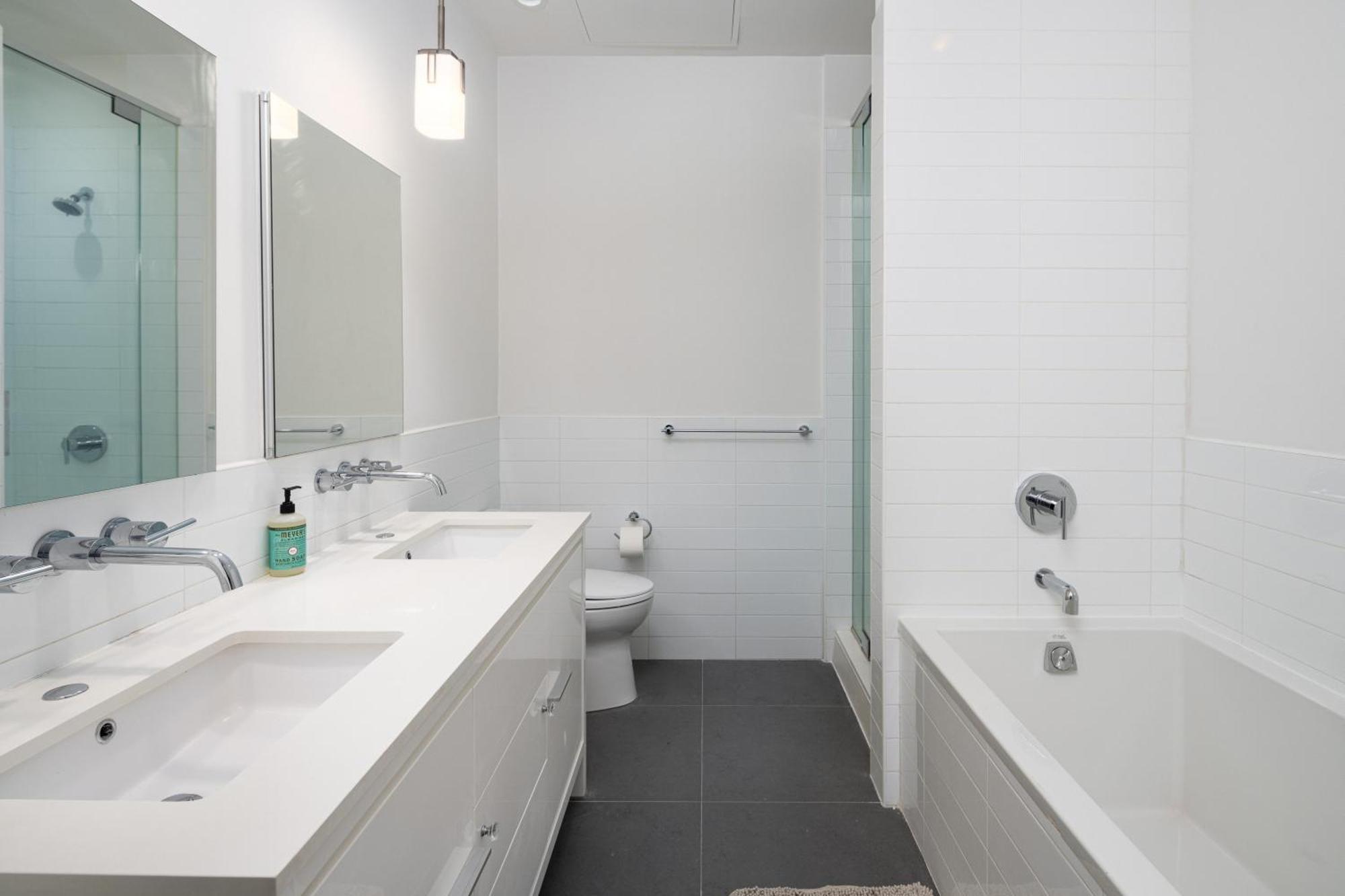 Chic 1bd With Rooftop W/d In Unit Downtown Appartamento New York